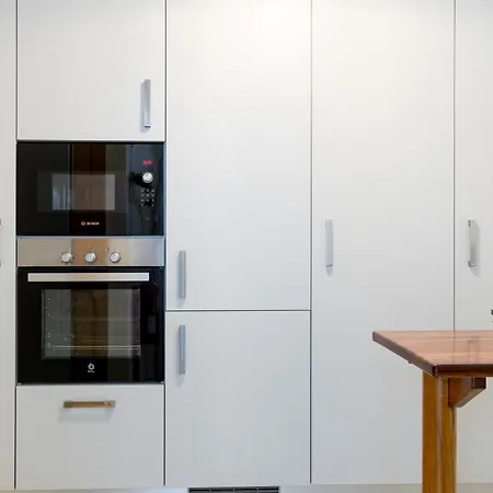 Prázdninový dům Canto Do Atlantico - Centre With Air Conditioning, Private Garage And Outdoor Patio *