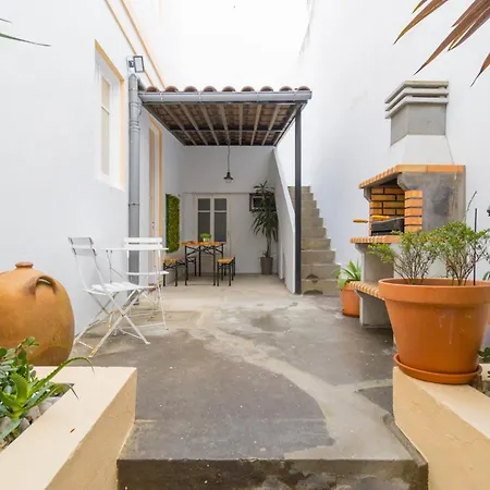 Canto Do Atlantico - Centre With Air Conditioning, Private Garage And Outdoor Patio Prázdninový dům Ponta Delgada