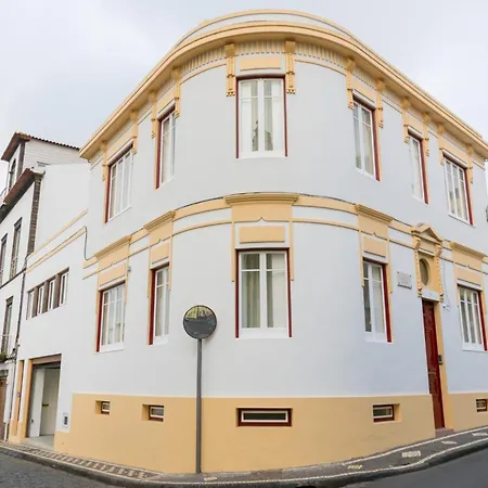 Дом отдыха Canto Do Atlantico - Centre With Air Conditioning, Private Garage And Outdoor Patio *